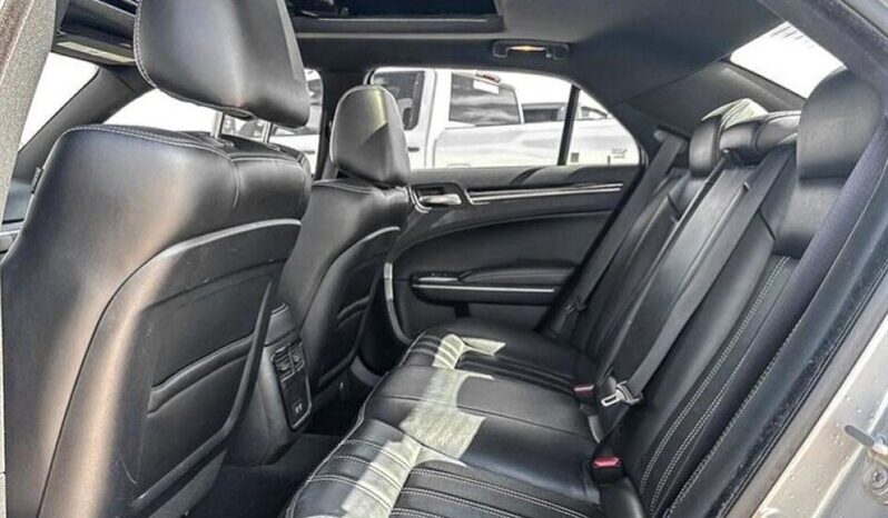 
								2022 Chrysler 300 Series S full									