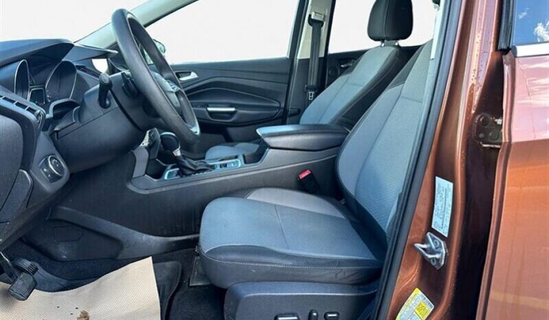 
								2017 Ford Escape SE full									