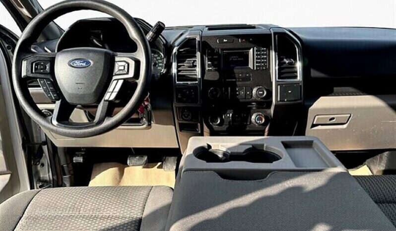 
								2017 Ford F-150 XLT full									