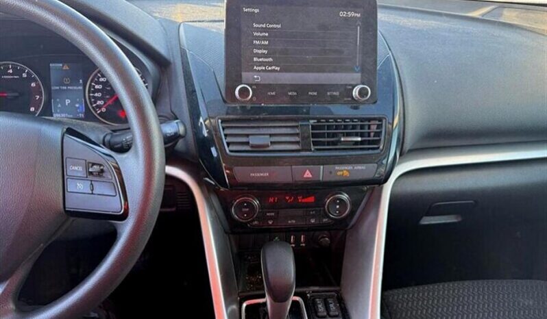 
								2022 Mitsubishi Eclipse Cross ES full									