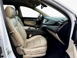 
										2018 Buick Enclave Essence full									