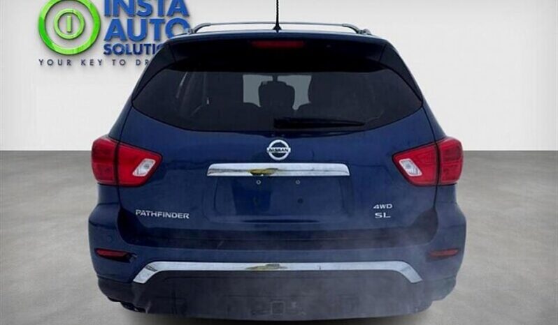 
								2018 Nissan Pathfinder SL full									