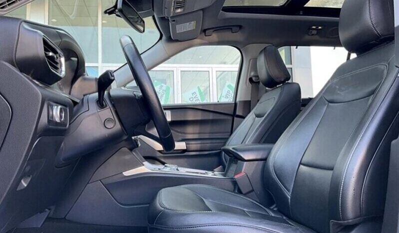 
								2022 Ford Explorer Limited full									
