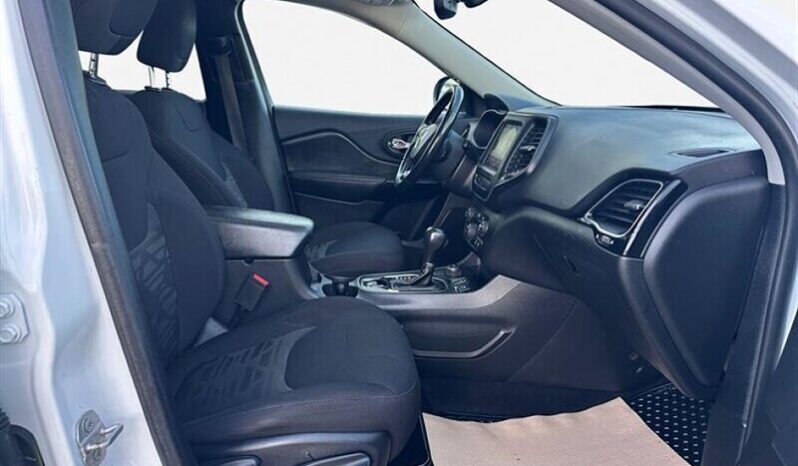 
								2019 Jeep Cherokee Altitude full									