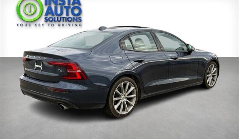
								2020 Volvo S60 T6 Momentum full									