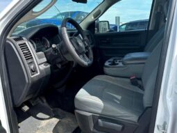 
										2017 RAM 1500 ST full									