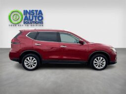 
										2018 Nissan Rogue SV full									
