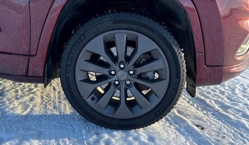 
								2019 Jeep Cherokee High Altitude full									