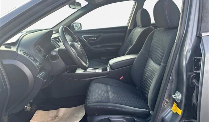 
								2017 Nissan Altima 2.5 S full									