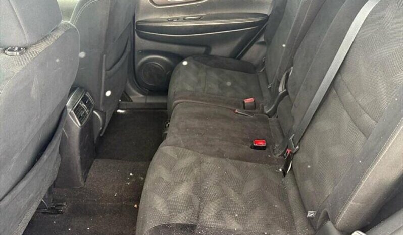 
								2016 Nissan Rogue SV Moonroof full									
