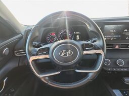 
										2022 Hyundai ELANTRA Preferred full									