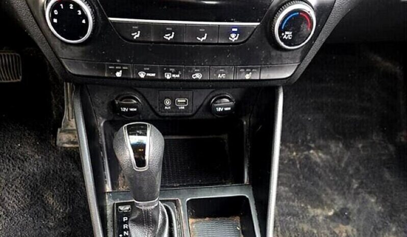 
								2019 Hyundai TUCSON Essential full									