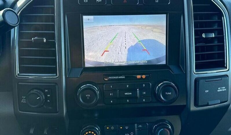 
								2020 Ford F-350 Super Duty XLT full									