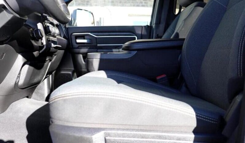 
								2023 RAM 3500 Big Horn Sport full									