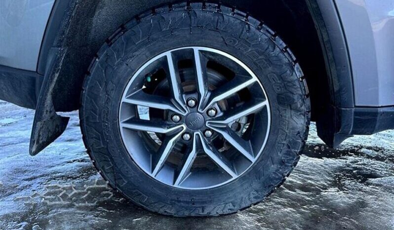 
								2020 Jeep Grand Cherokee North Edition full									
