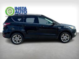 
										2018 Ford Escape SE full									