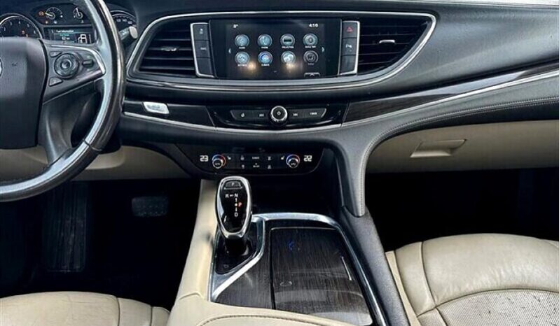 
								2018 Buick Enclave Essence full									