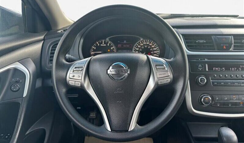 
								2017 Nissan Altima 2.5 S full									