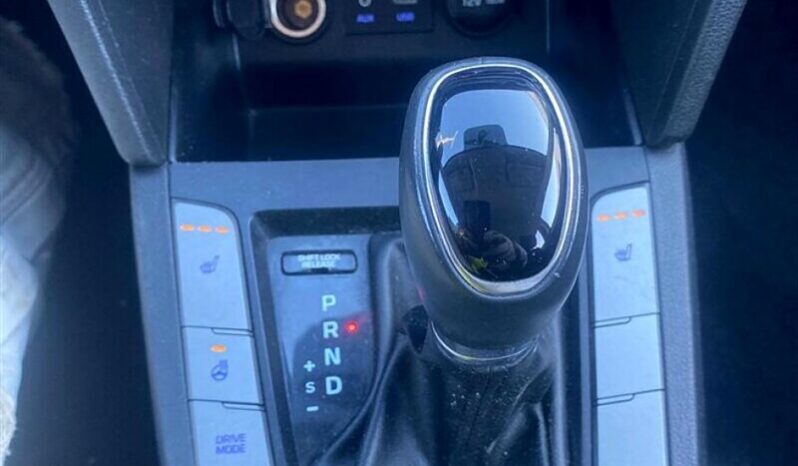 
								2019 Hyundai ELANTRA Preferred full									