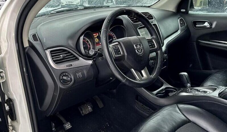 
								2018 Dodge Journey Crossroad full									