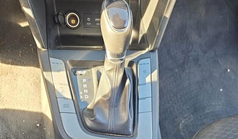 
								2020 Hyundai Elantra Preferred full									