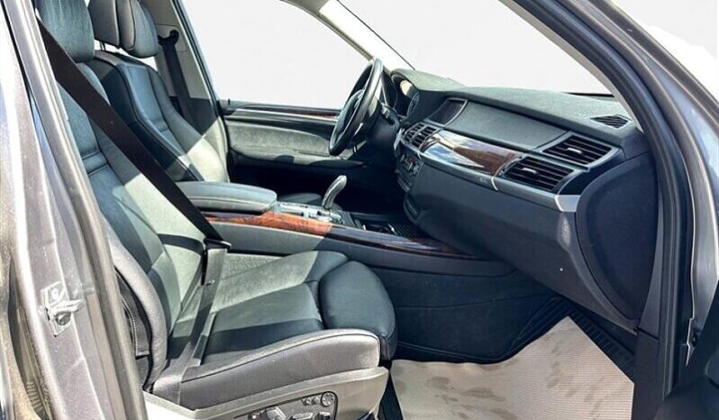 
								2011 BMW X5 xDrive50i full									