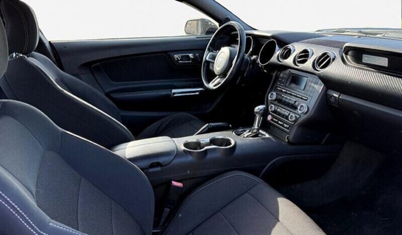 
								2016 Ford Mustang V6 full									