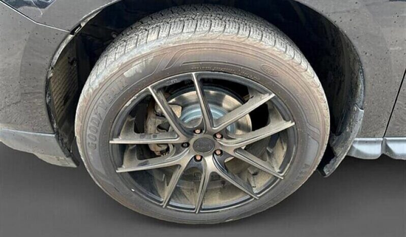 
								2018 Nissan Pathfinder SL full									