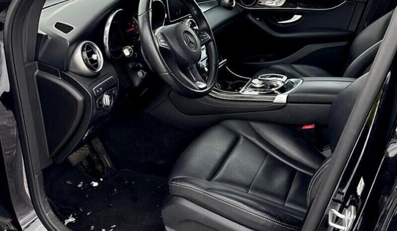 
								2018 Mercedes-Benz GLC 300 4MATIC full									