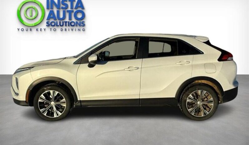 
								2022 Mitsubishi Eclipse Cross ES full									