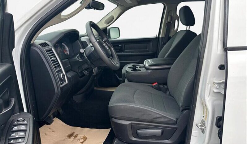 
								2021 RAM 1500 Classic Tradesman full									