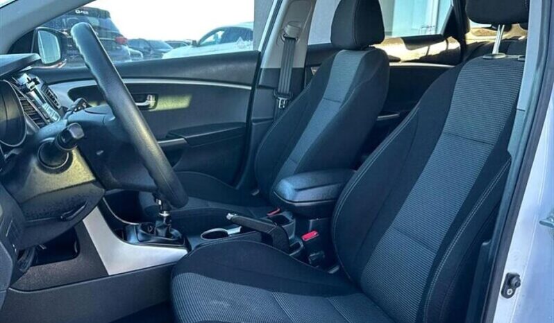 
								2017 Hyundai Elantra L full									