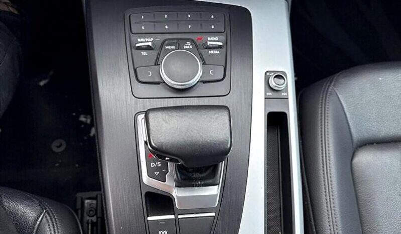 
								2020 Audi Q5 quattro Premium 45 TFSI full									