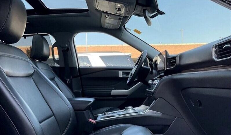 
								2022 Ford Explorer Limited full									