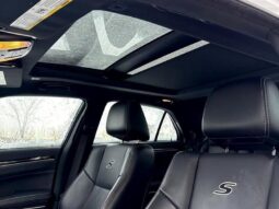 
										2022 Chrysler 300 Series S V6 full									