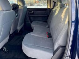
										2017 RAM 1500 ST full									
