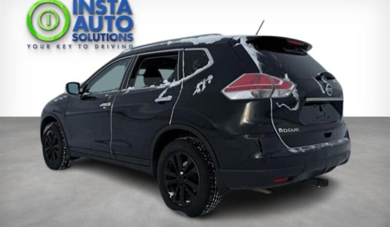 
								2016 Nissan Rogue SV Moonroof full									