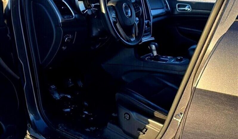 
								2018 Jeep Grand Cherokee Altitude full									