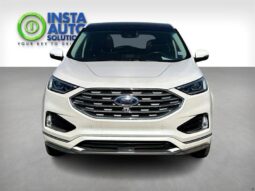 
										2019 Ford Edge Titanium full									