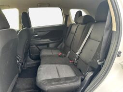 
										2019 Mitsubishi Outlander ES full									