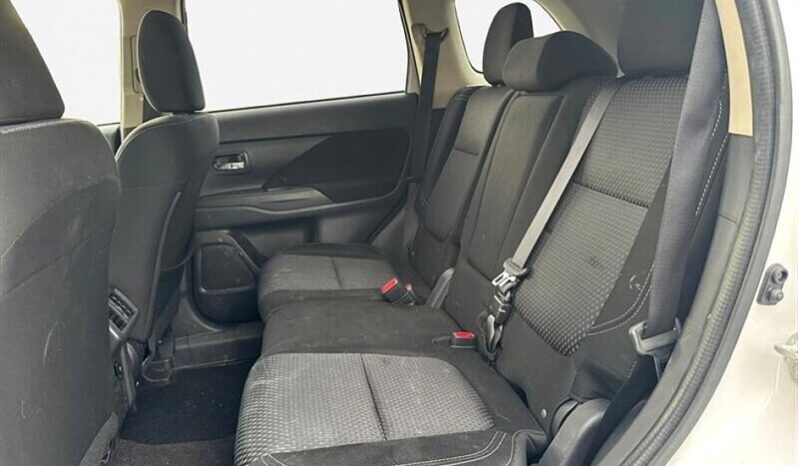 
								2019 Mitsubishi Outlander ES full									