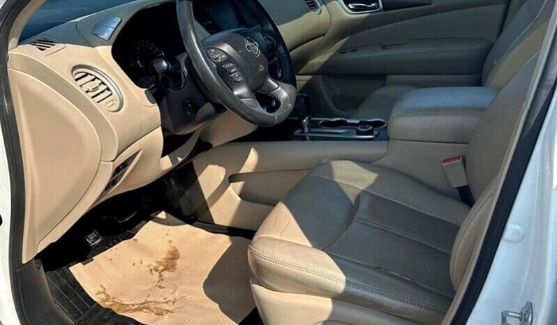 
								2017 Nissan Pathfinder S full									