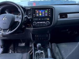 
										2018 Mitsubishi Outlander ES full									