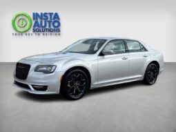 2022 Chrysler 300 Series Touring L