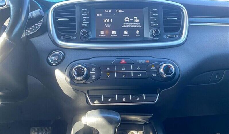 
								2019 Kia Sorento LX full									