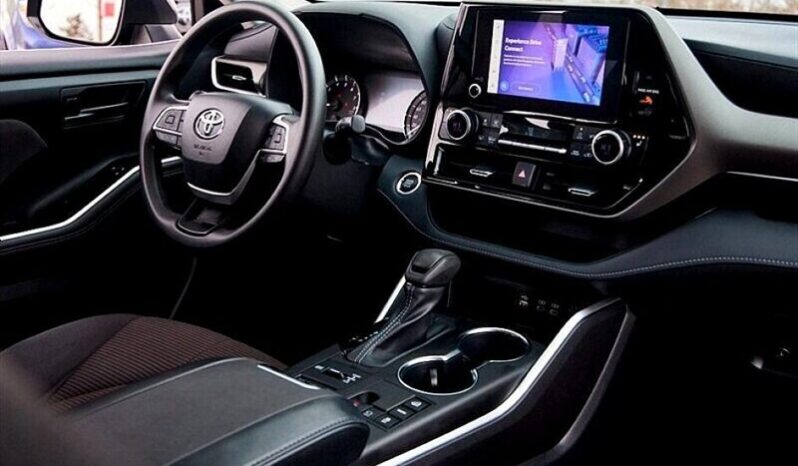 
								2023 Toyota Highlander LE full									