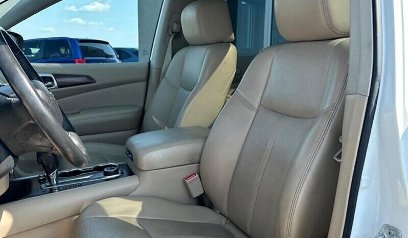 
								2017 Nissan Pathfinder S full									