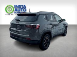 
										2019 Jeep Compass Upland full									