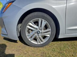 
										2020 Hyundai Elantra Preferred full									