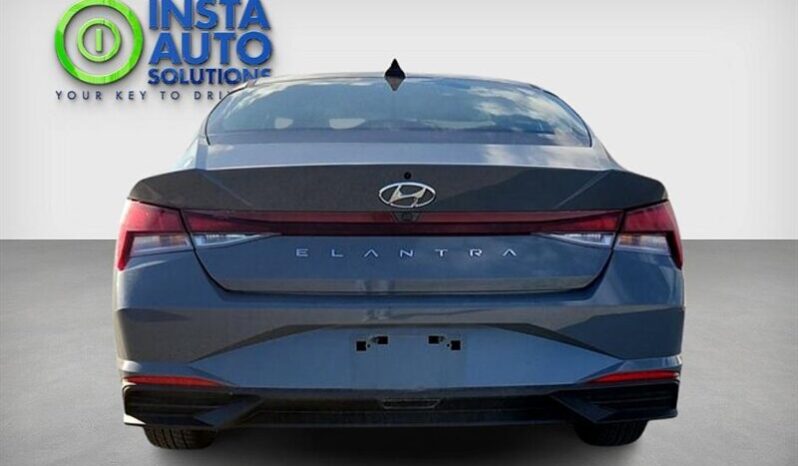 
								2022 Hyundai ELANTRA Preferred full									